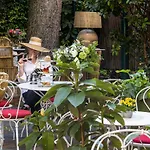 Des Marronniers 3* Paris