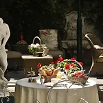 Des Marronniers 3* Paris