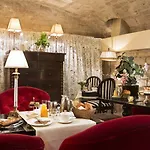 Hotel Des Marronniers Paris