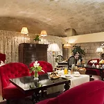 Des Marronniers Hotel