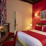 Des Marronniers Hotel Paris