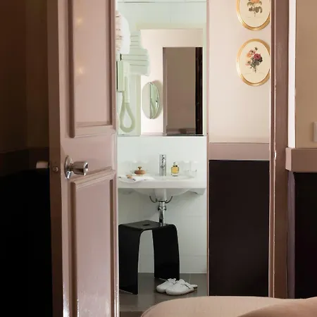 Des Marronniers 3* Paříž
