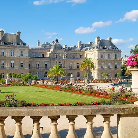 Hotel Des Marronniers Parigi