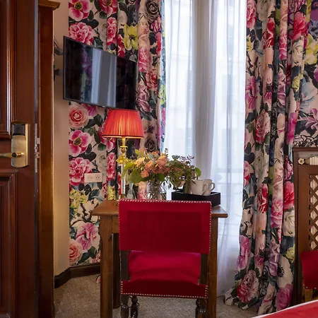 Des Marronniers Parigi