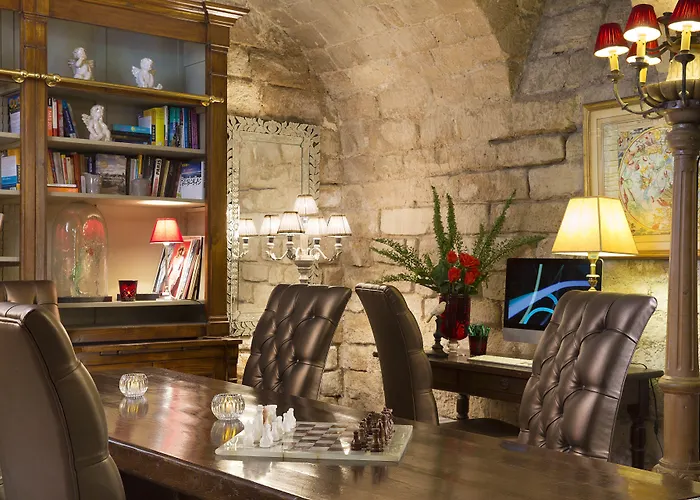 Des Marronniers Hotel