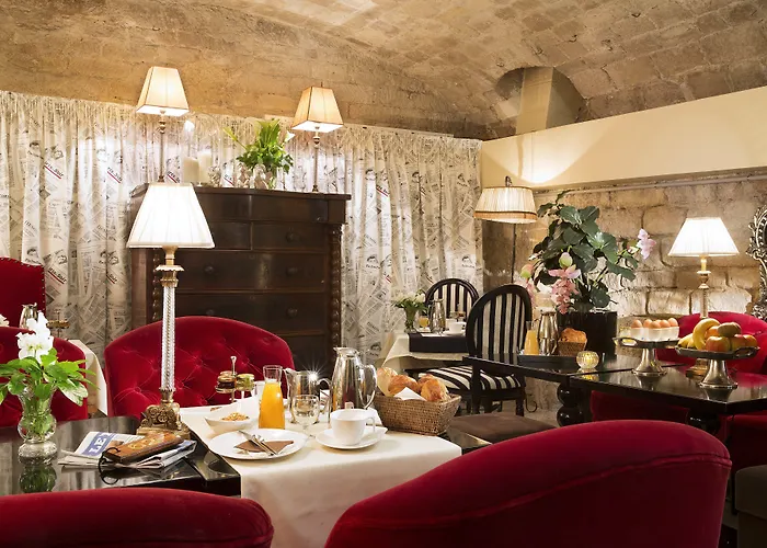 Hotel Des Marronniers Paris