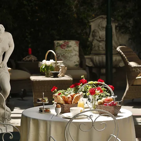 Des Marronniers 3* Paris